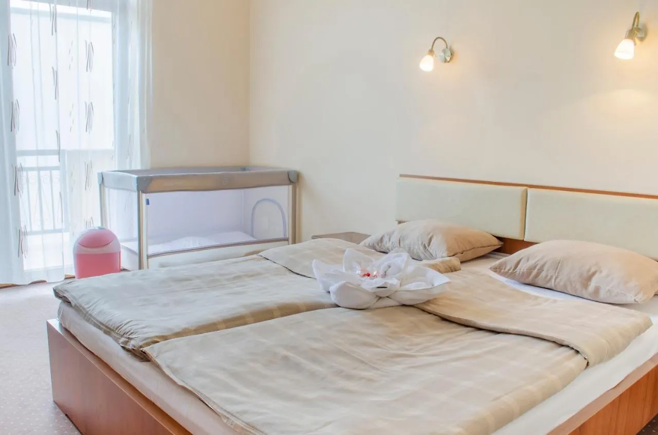 Honey Hotel Family Resort Hajduszoboszlo